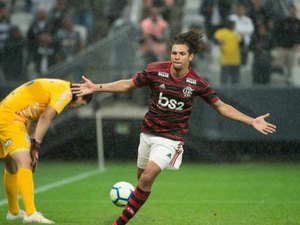 Willian Arão renova com o Flamengo: 'Quero continuar escrevendo a minha história'