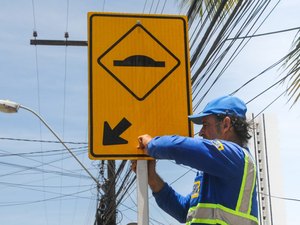 Prefeitura de Maceió conclui serviços de sinalização no São Jorge