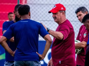 Jogadores do CSE paralisam treinos por atraso de salários em Palmeira dos Índios