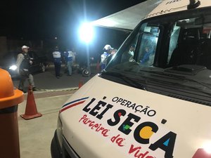 Duas pessoas são detidas durante Operação Lei Seca em Arapiraca