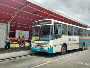 Ônibus de linha municipal é assaltado em Arapiraca