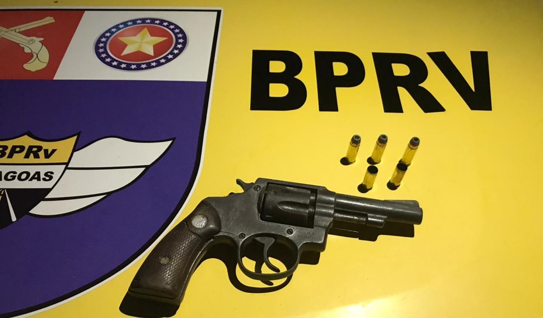 Homem resiste a cerco policial e efetua disparos contra a guarnição do BPRv, em Arapiraca