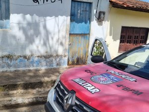 Homem tenta matar a própria mãe no Rio Novo