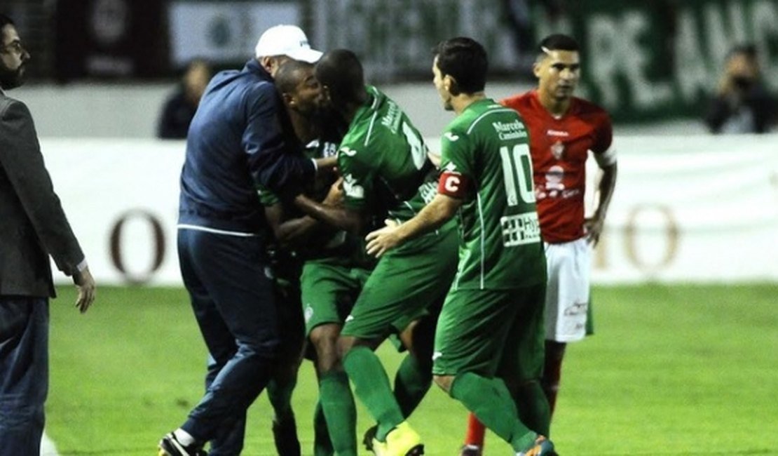 Série C: STJD suspende zagueiro do Guarani e interdita Estádio do Melão