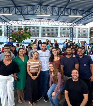 Chico Filho visita escolas de Maceió que vão participar do programa Plenarinho