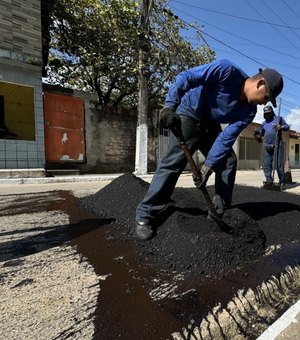 Operação Tapa-Buraco recupera 318 ruas de Maceió em janeiro