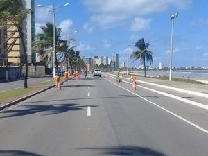 Prefeitura reforça limpeza em área que recebe o IronMan