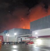 Defesa Civil interdita parcialmente galpão de fábrica atingido por incêndio no Distrito Industrial