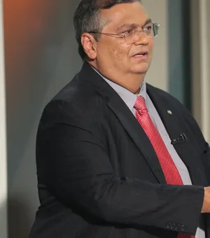 Dino manda PF investigar novas irregularidades em emendas Pix