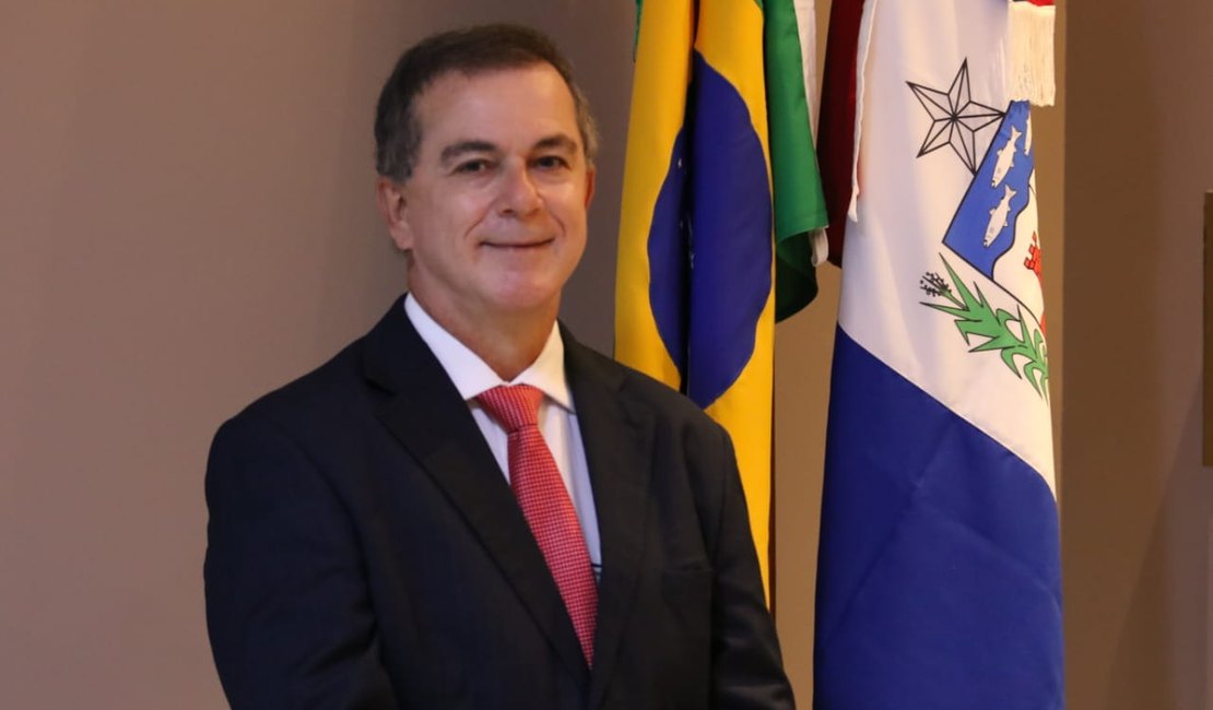 Ronaldo Medeiros toma posse como deputado estadual