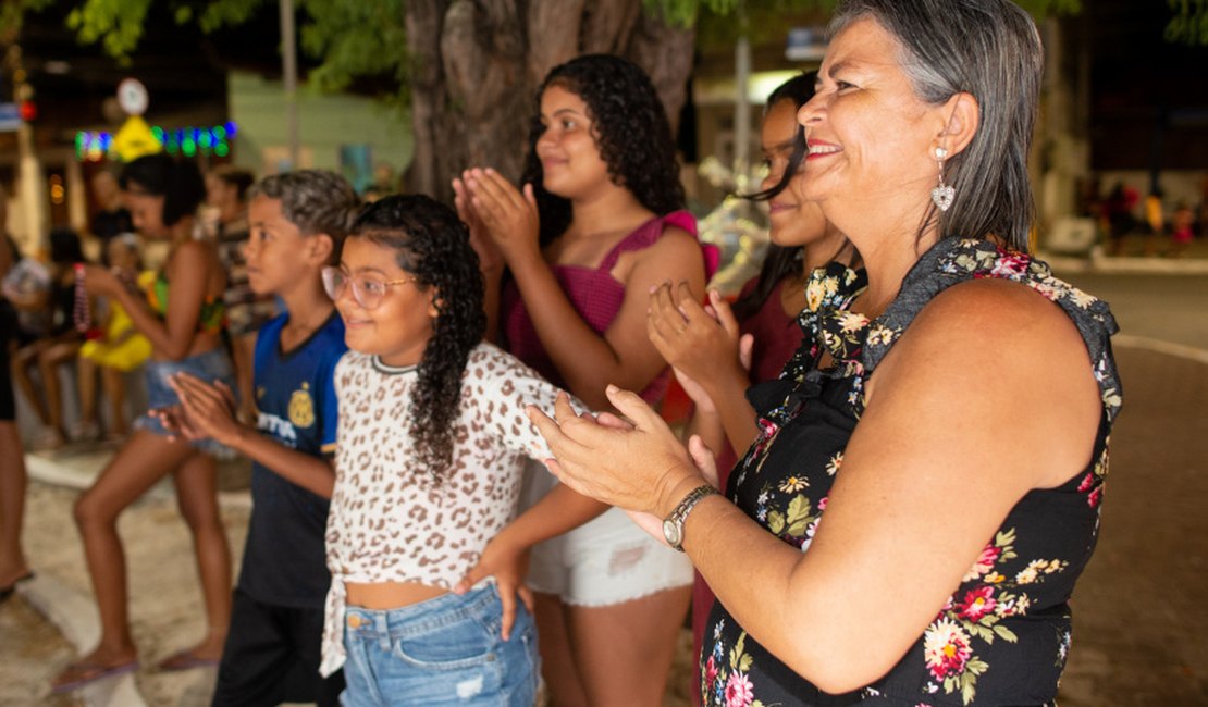 Quinta do Pontal leva apresentação de filarmônica para o bairro