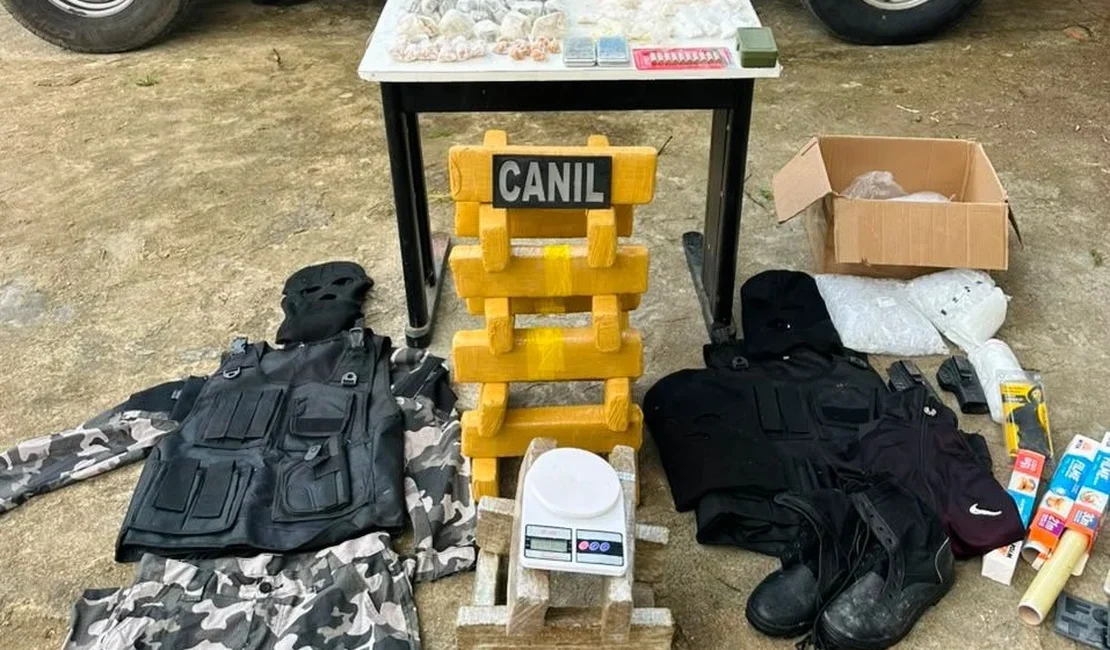 Polícia apreende mais de 26 quilos de drogas e munições em casa usada como depósito em Arapiraca