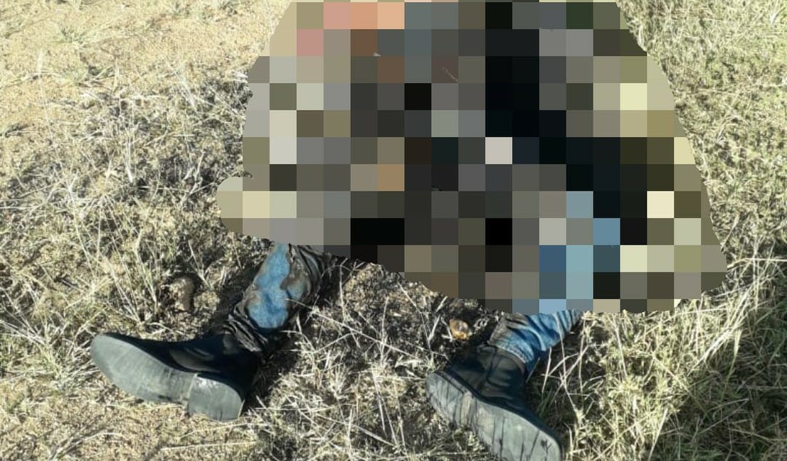 Cadáver so sexo masculino é encontrado em estrada vicinal no município de Jacaré dos Homens