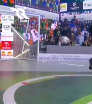 Ronaldo Fenômeno acerta o ângulo no Teleton e garante doação de R$ 100 mil para a AACD