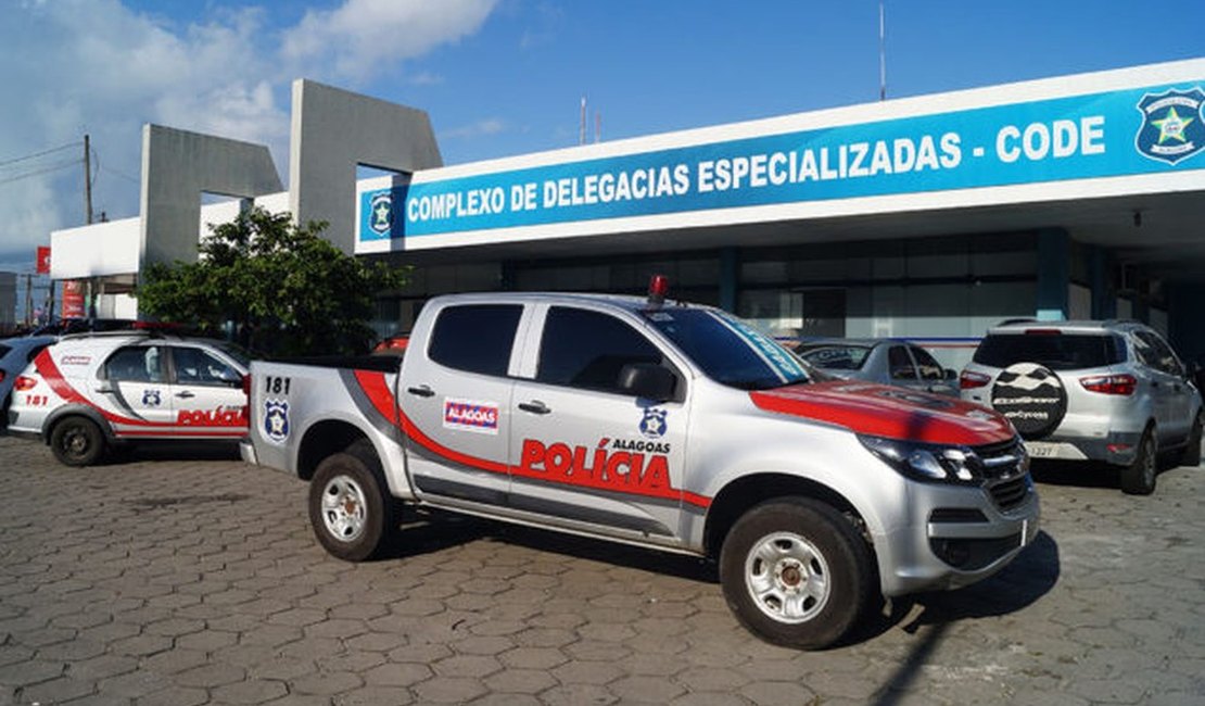 Suspeito de roubo é preso minutos após o crime no Feitosa, em Maceió