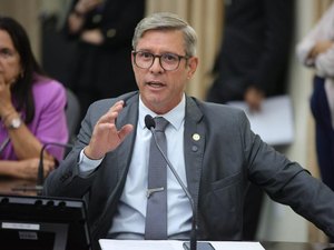 Lei de Cabo Bebeto que proíbe menores na Parada LGBT já está em vigor em Alagoas