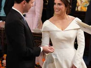 Princesa Eugenie e Jack Brooksbank celebram união em Windsor