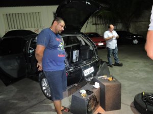 Armas e drogas são apreendidas em veículo utilizado na fuga de jovem homicida em Girau