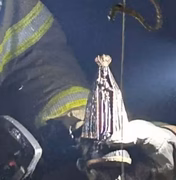 Imagem de Nossa Senhora é encontrada intacta em casa destruída por incêndio