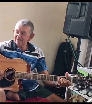 Após sofrer infarto, pai do cantor Geninho Batalha morre em casa