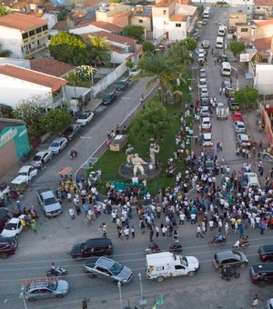 Caminhada de JHC em Maragogi reúne público reduzido e forte presença de caravanas