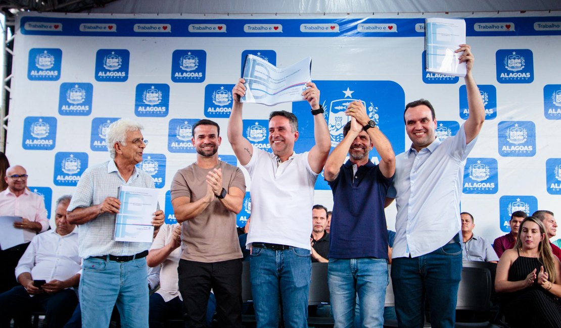 Governo entrega pontes, pavimentação de ruas e sala do Saúde Até Você Digital em União dos Palmares