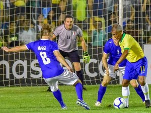 Brasil perde para a Itália em jogo de reencontro do tetra