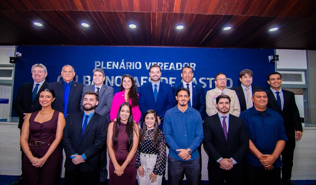 Câmara Municipal empossa mais sete servidores aprovados no concurso público de 2024