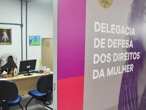 Homem é preso após agredir companheira motivado por ciúmes em Maceió