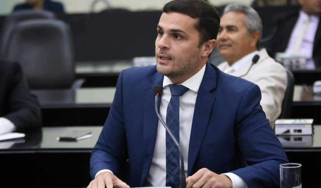 Ayres sobre JHC: ‘Minha função não é apontar o dedo, minha função é trazer luz para a discussão de investimentos na política pública’