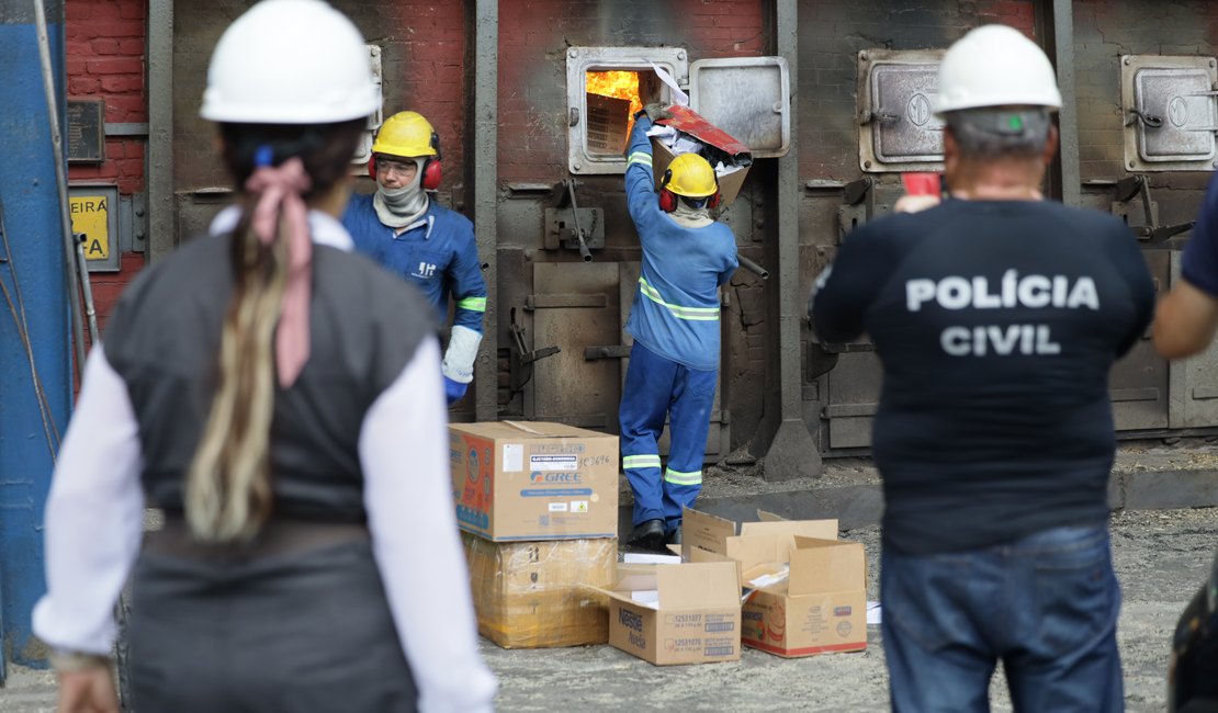 Ministério Público de Alagoas acompanha incineração de drogas em Rio Largo