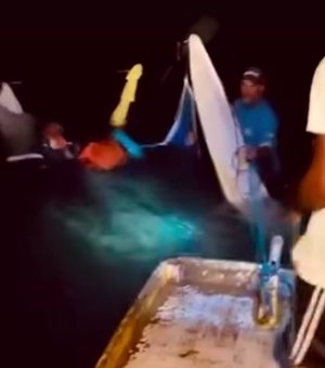 Pescadores pernambucanos são resgatados no alto-mar de Porto de Pedras