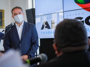 Renan Filho vai a Brasília na terça em busca de mais vacinas para Alagoas