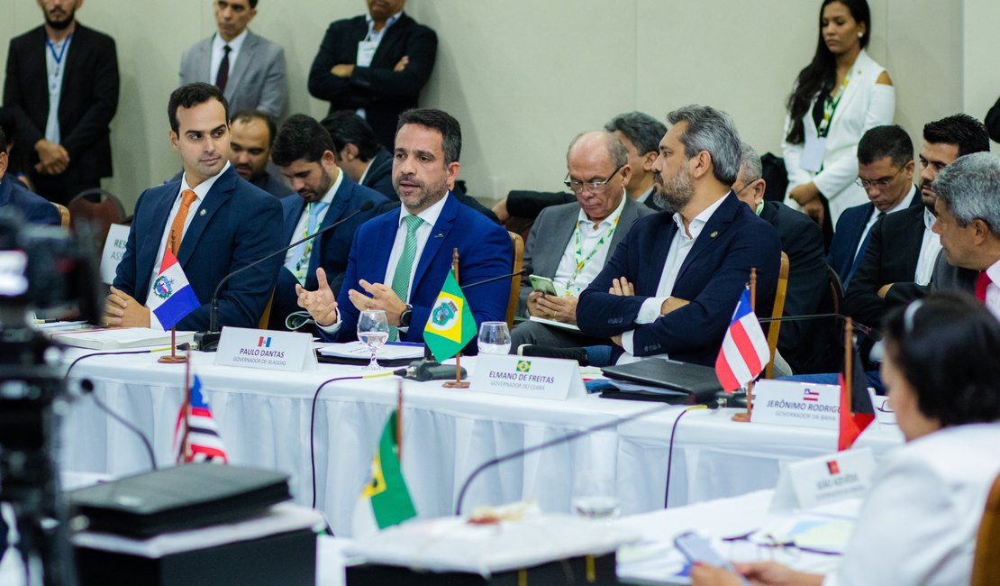 Paulo Dantas discute ICMS sobre combustíveis no Fórum dos Governadores em Brasília, nesta quinta (26)