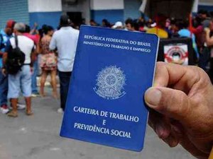 Medida do governo permitirá corte de salário de trabalhadores
