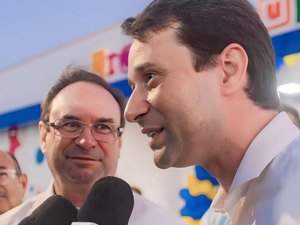 'Educação precisa ser democrática e universal”, afirma deputado Daniel Barbosa