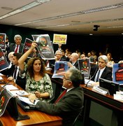 Comissão da Câmara aprova 'PL do Veneno'