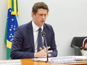 Ricardo Salles pede a Bolsonaro demissão do Ministério do Meio Ambiente