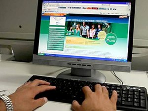 Estudantes podem renovar a matrícula no Fies; sistema é reaberto