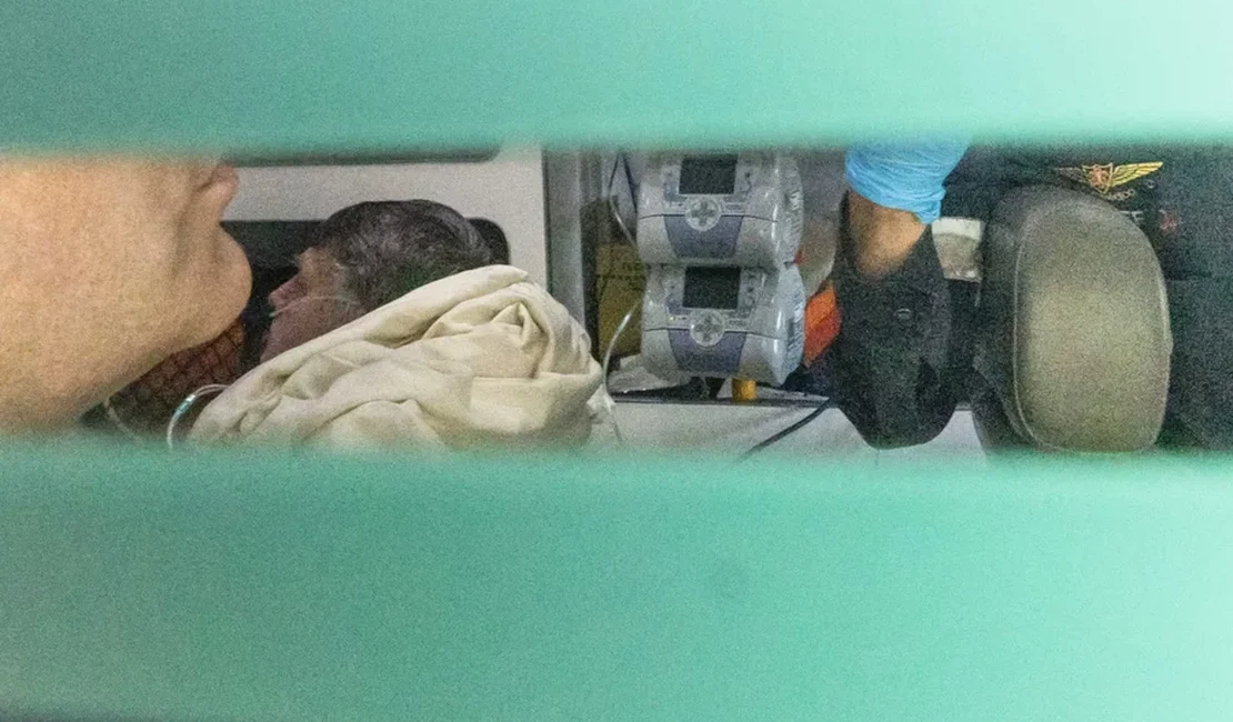 Médico de Bolsonaro diz que broncopneumonia é “potencialmente mortal”