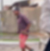 [Vídeo] Mulher denuncia carroceiro por se masturbar em frente à varanda dela