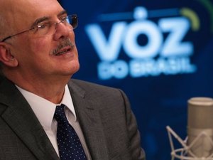 Polícia Federal encontra depósito bancário feito por pastor na conta de Milton Ribeiro