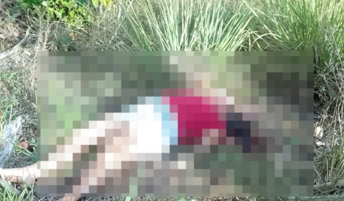 Corpo de mulher brutalmente assassinada é encontrado na Barra de Santo Antônio