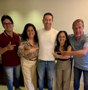 Lucas Barbosa assume compromisso com famílias atípicas em Arapiraca