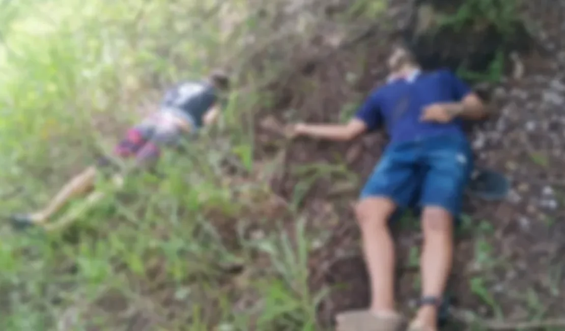 Dupla é encontrada morta em matagal de Porto de Pedras