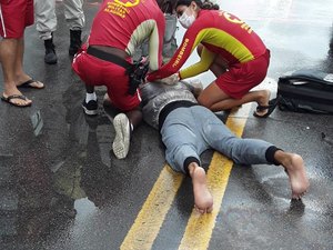 Ronda no Bairro presta primeiros socorros a vítima de acidente na Pajuçara