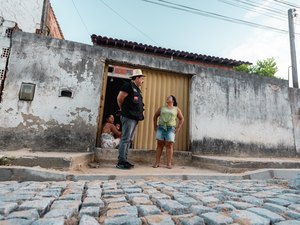 Gilberto Gonçalves fiscaliza obras de pavimentação no Parque dos Eucaliptos