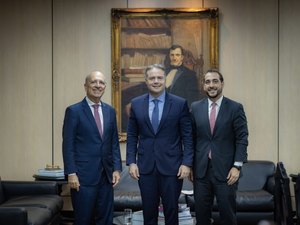 Prefeito Ronaldo Lopes leva reivindicações do povo de Penedo para Brasília