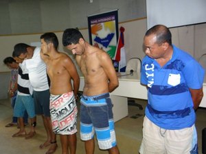 Operação 'Sombra' prende quadrilha suspeita de tráfico de drogas e homicídios
