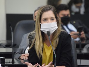 Cibele Moura destina quase R$ 5 milhões em emendas para saúde, infraestrutura e esporte de Paripueira